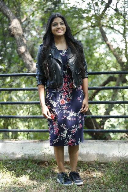 Manjima-Mohan-Interview-About-Saahasam-Swaasaga-Saagipo-Movie